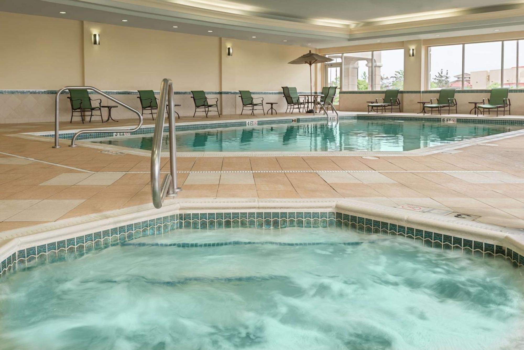 Hampton Inn & Suites Cleveland-Beachwood Eksteriør bilde