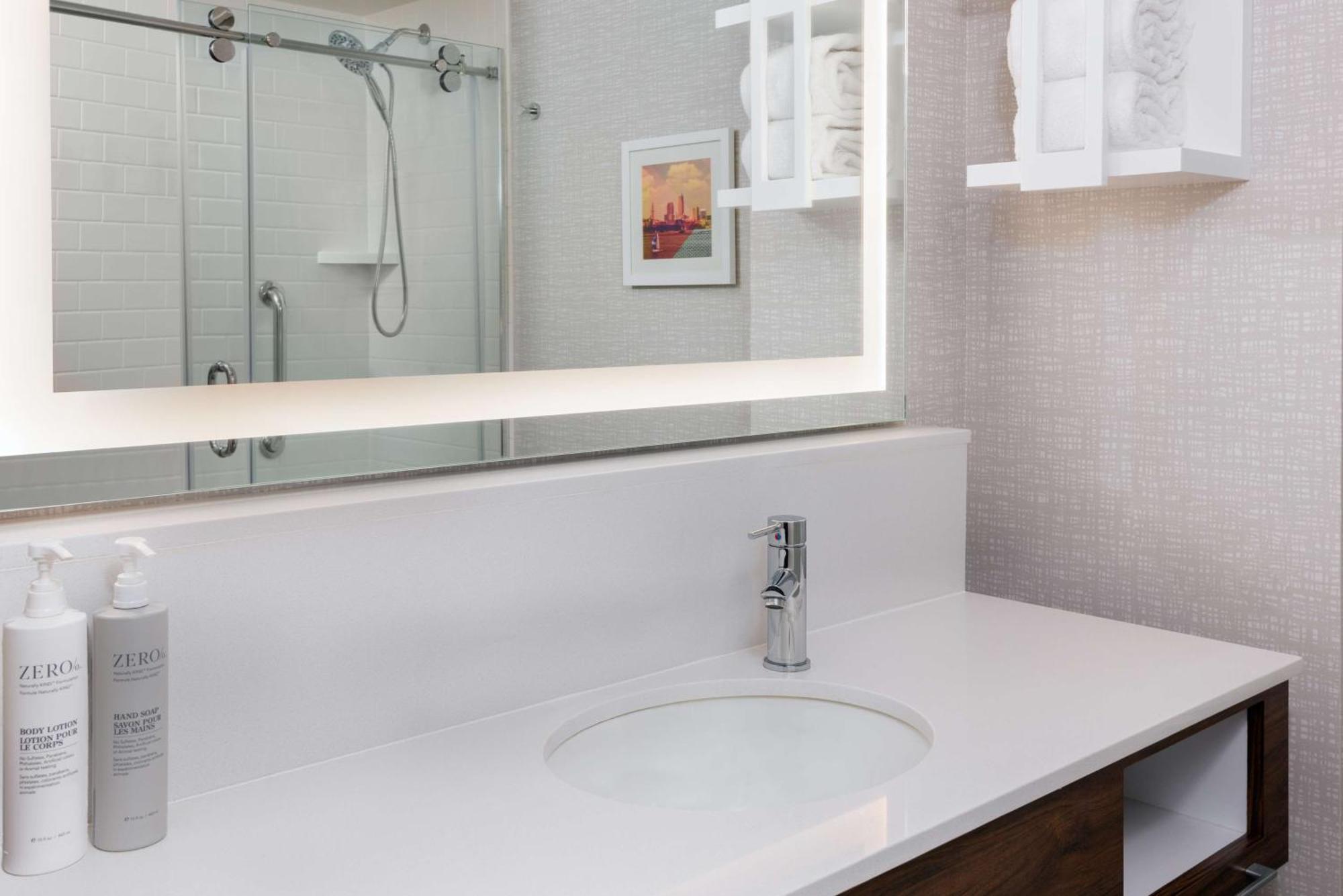 Hampton Inn & Suites Cleveland-Beachwood Eksteriør bilde