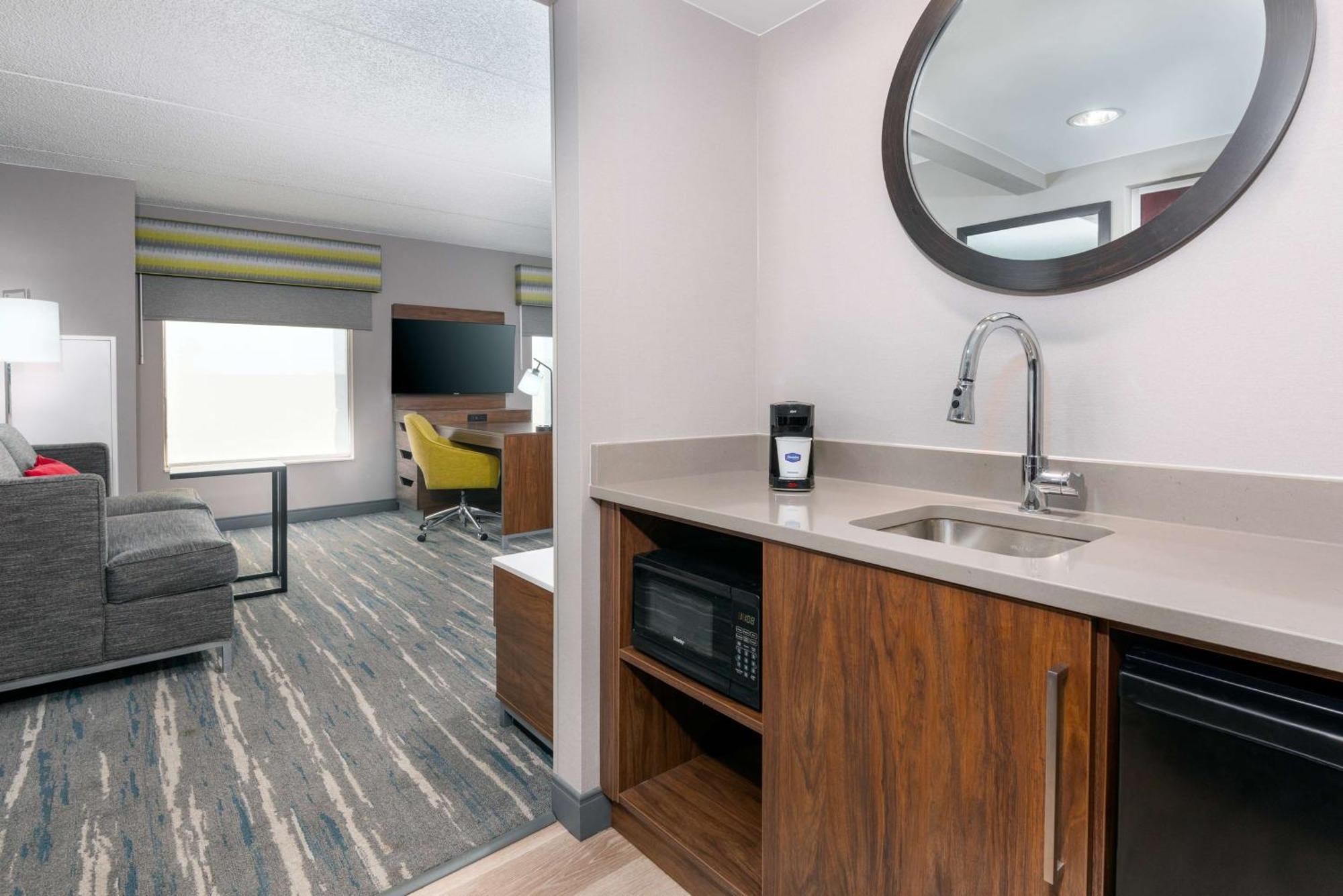 Hampton Inn & Suites Cleveland-Beachwood Eksteriør bilde