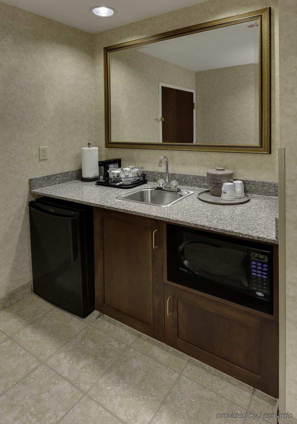 Hampton Inn & Suites Cleveland-Beachwood Eksteriør bilde