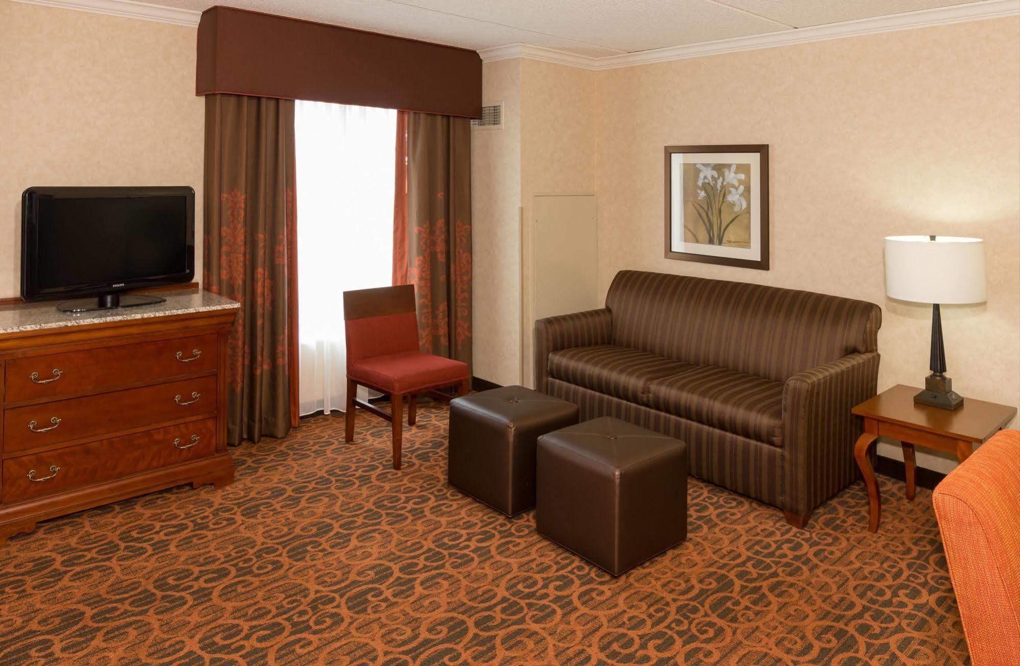 Hampton Inn & Suites Cleveland-Beachwood Eksteriør bilde